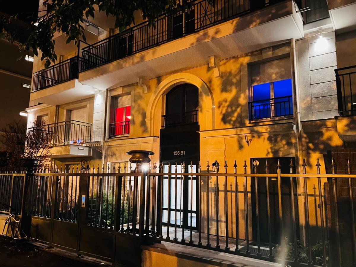 Les Residences De Djibril Le Blanc-Mesnil Bagian luar foto