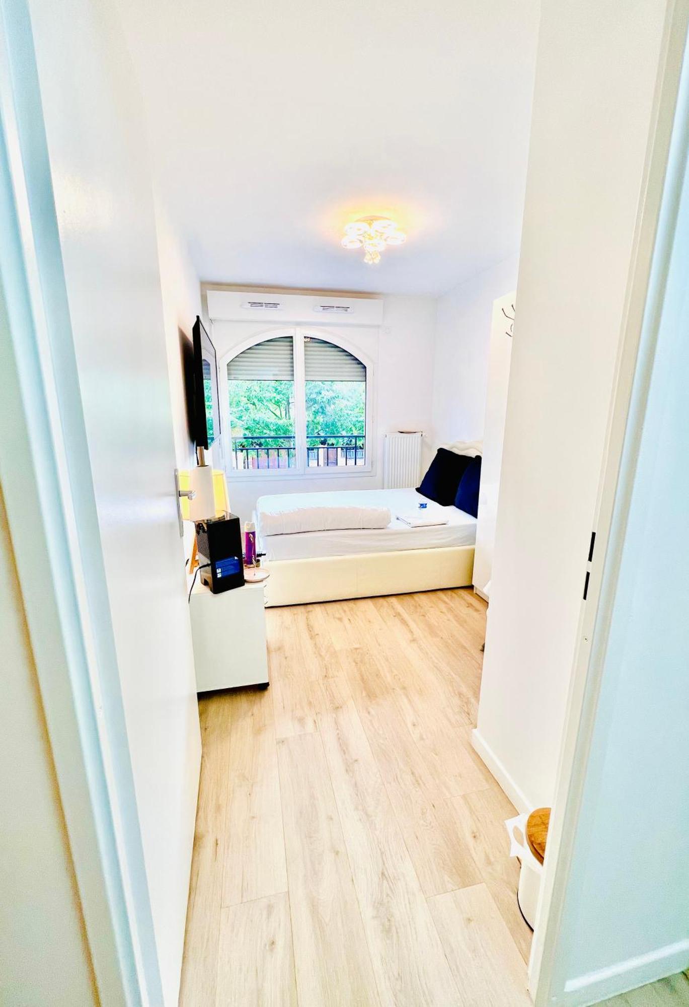 Les Residences De Djibril Le Blanc-Mesnil Bagian luar foto