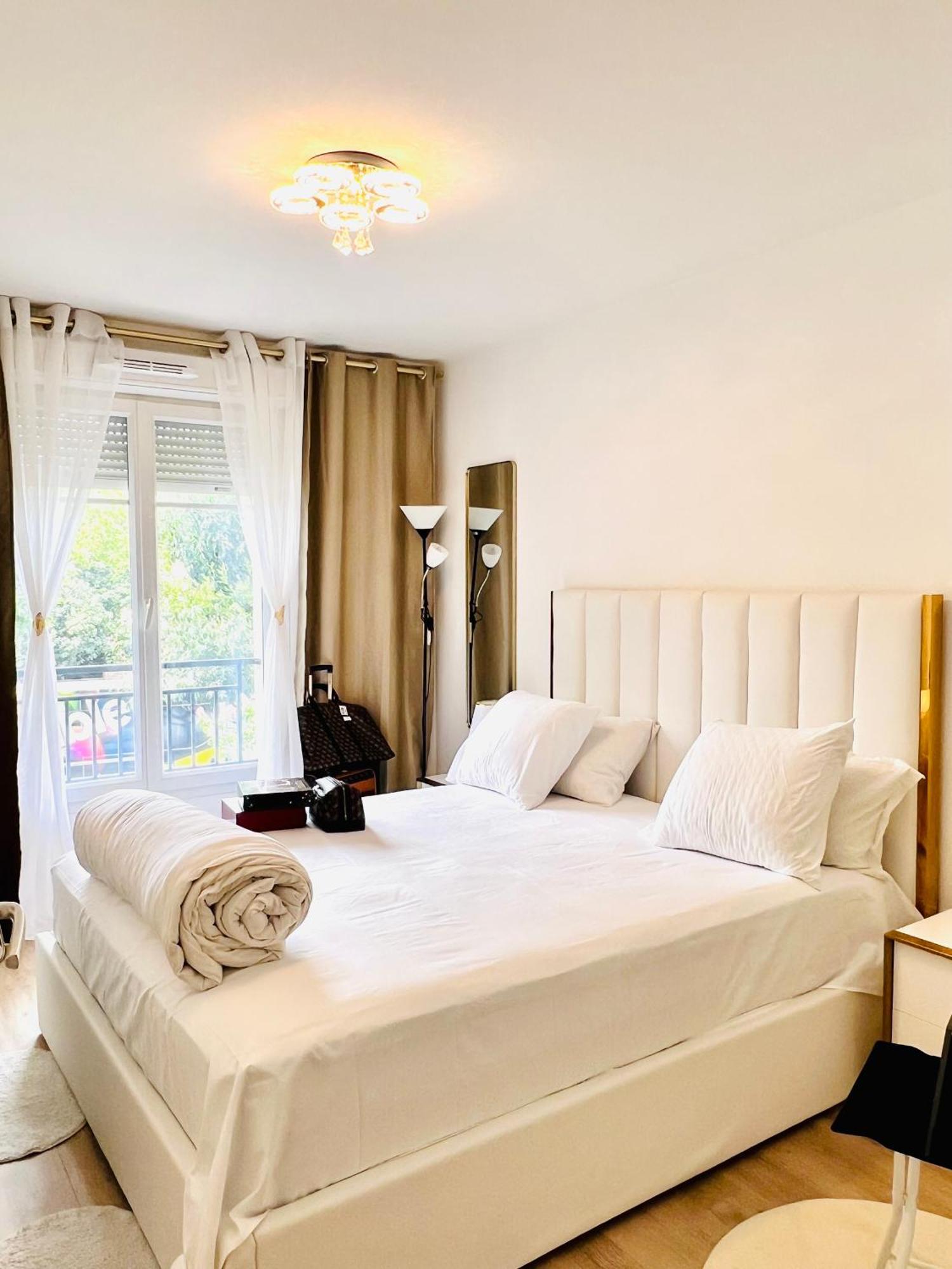 Les Residences De Djibril Le Blanc-Mesnil Bagian luar foto