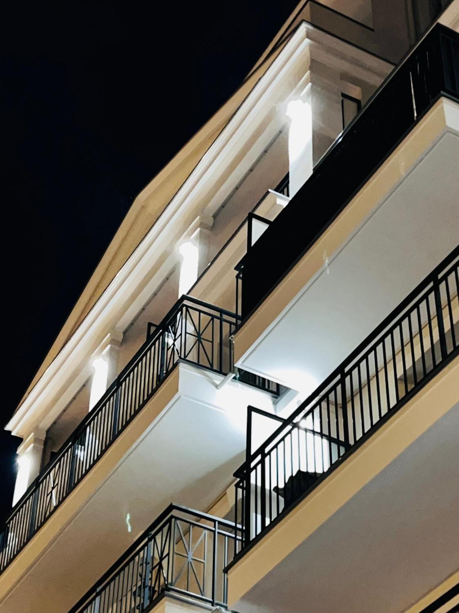 Les Residences De Djibril Le Blanc-Mesnil Bagian luar foto